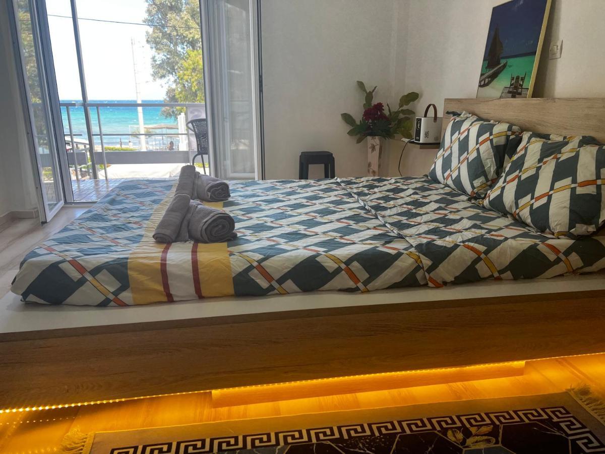 一线海景房seaview Apartment Αρτέμιδα Εξωτερικό φωτογραφία